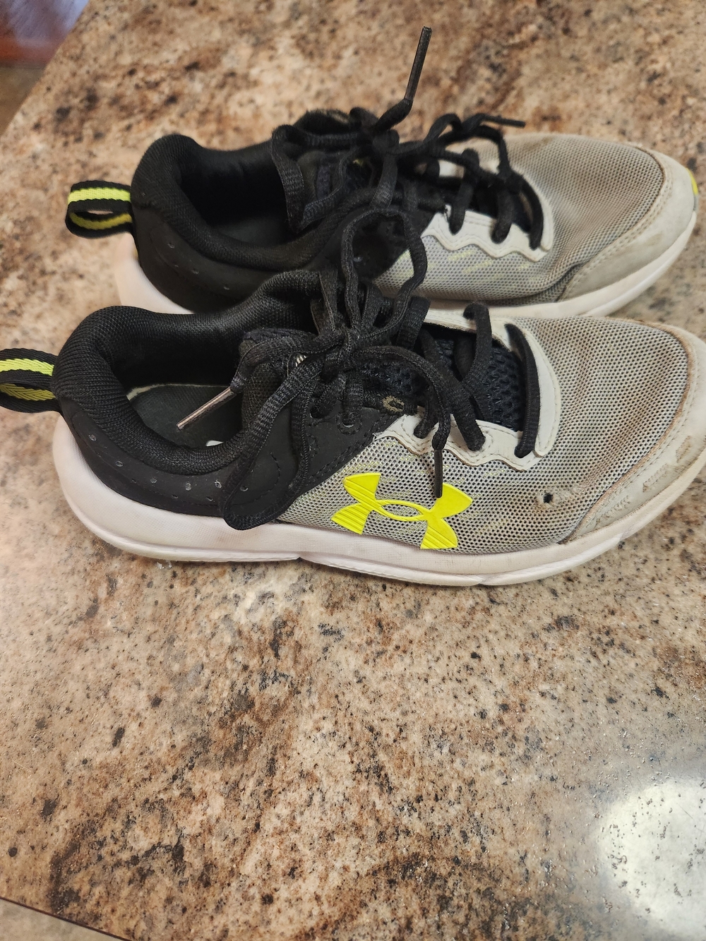 Under Armour Kids' Gray & Black Athletic Shoes with Yellow Logo- PLAY Condition